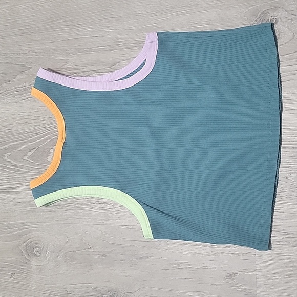 Tank top - Picture 2 of 2